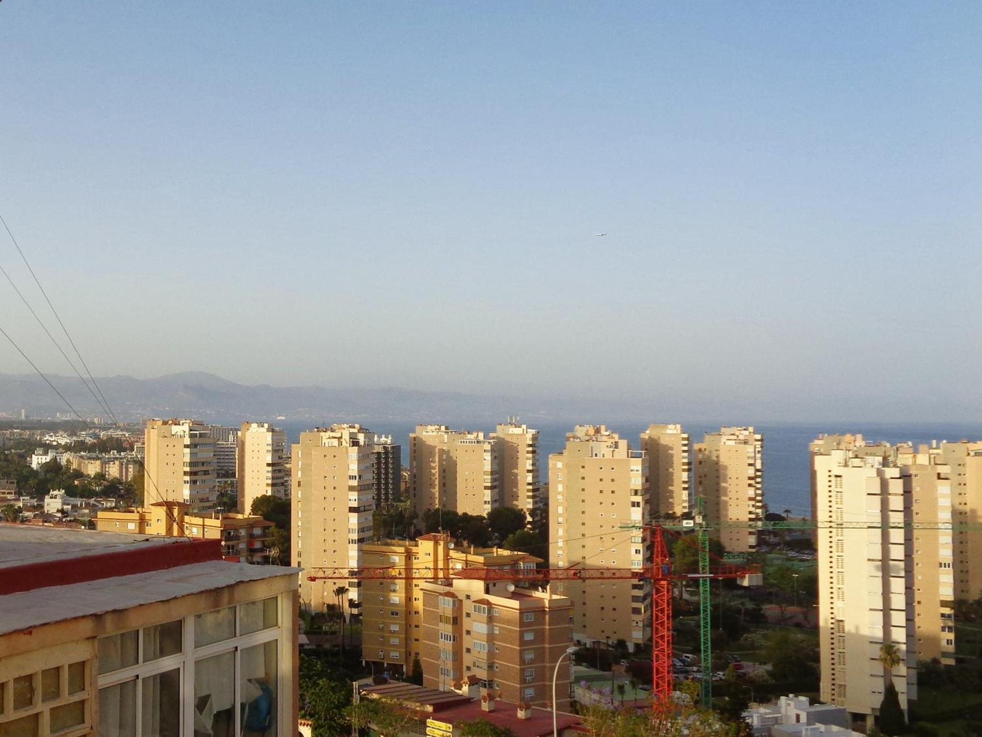 Light-Filled Apartment With Sea Views Torremolinos Exterior foto