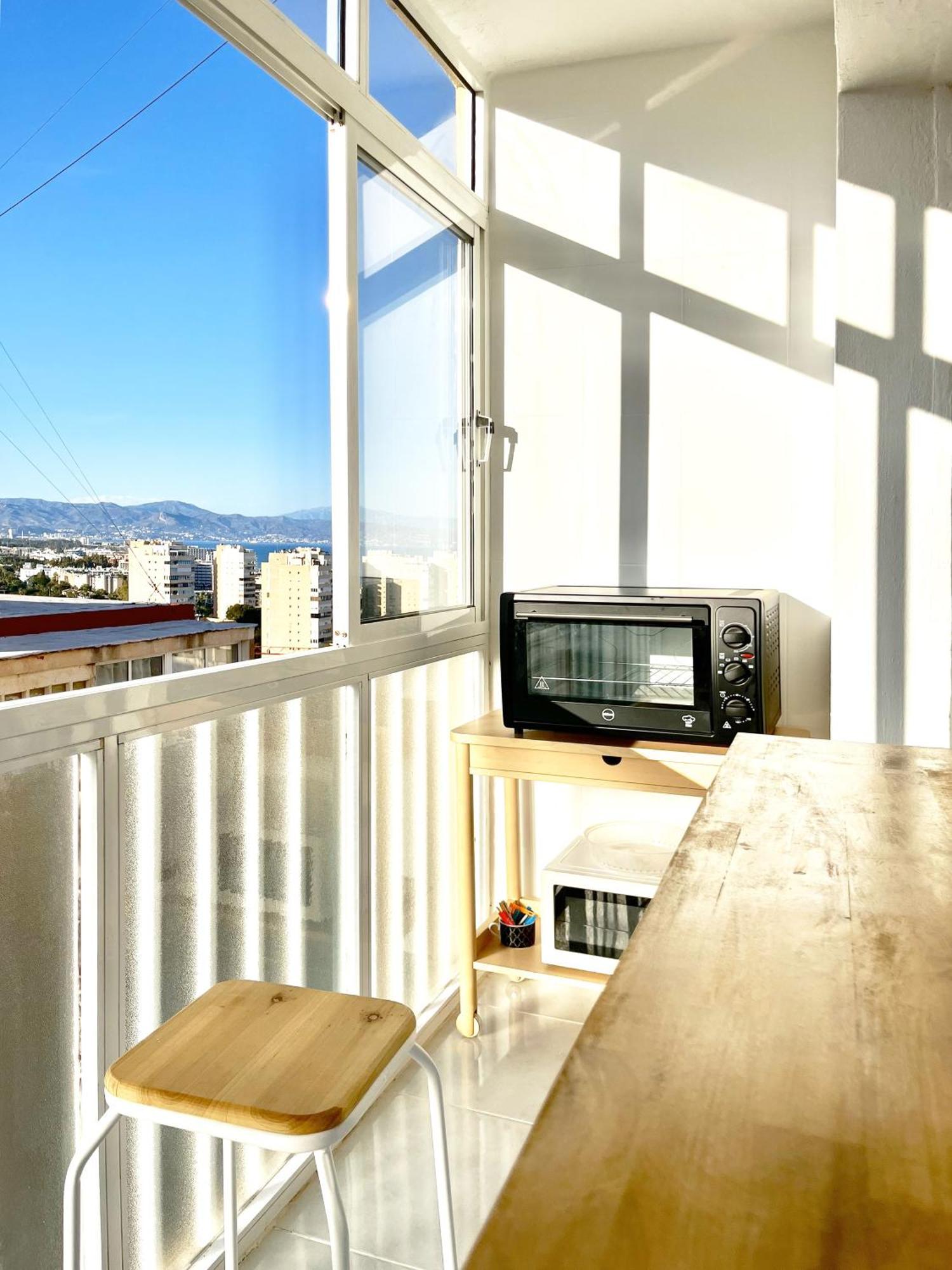 Light-Filled Apartment With Sea Views Torremolinos Exterior foto